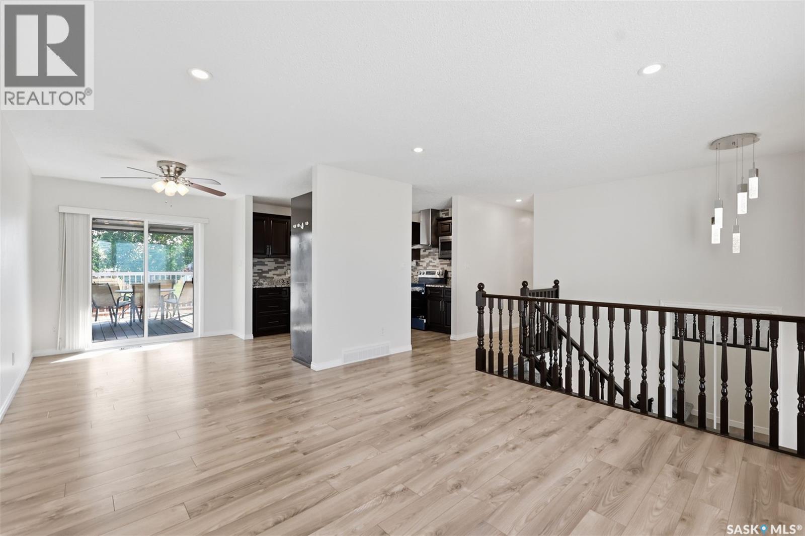 302 Nixon Crescent, Saskatoon, Saskatchewan  S7L 7G1 - Photo 12 - SK046816