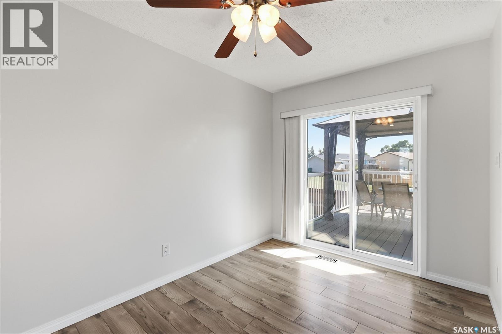 302 Nixon Crescent, Saskatoon, Saskatchewan  S7L 7G1 - Photo 14 - SK046816