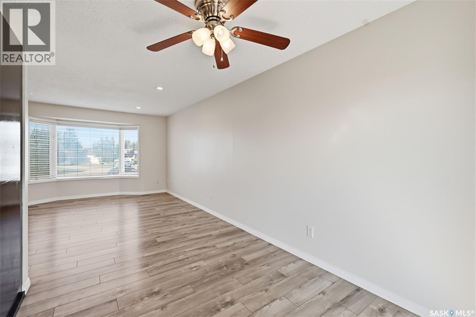 302 Nixon Crescent, Saskatoon, Saskatchewan  S7L 7G1 - Photo 15 - SK046816