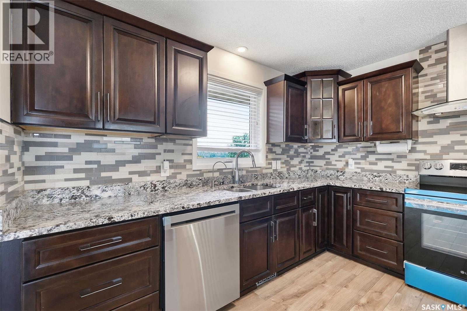 302 Nixon Crescent, Saskatoon, Saskatchewan  S7L 7G1 - Photo 16 - SK046816
