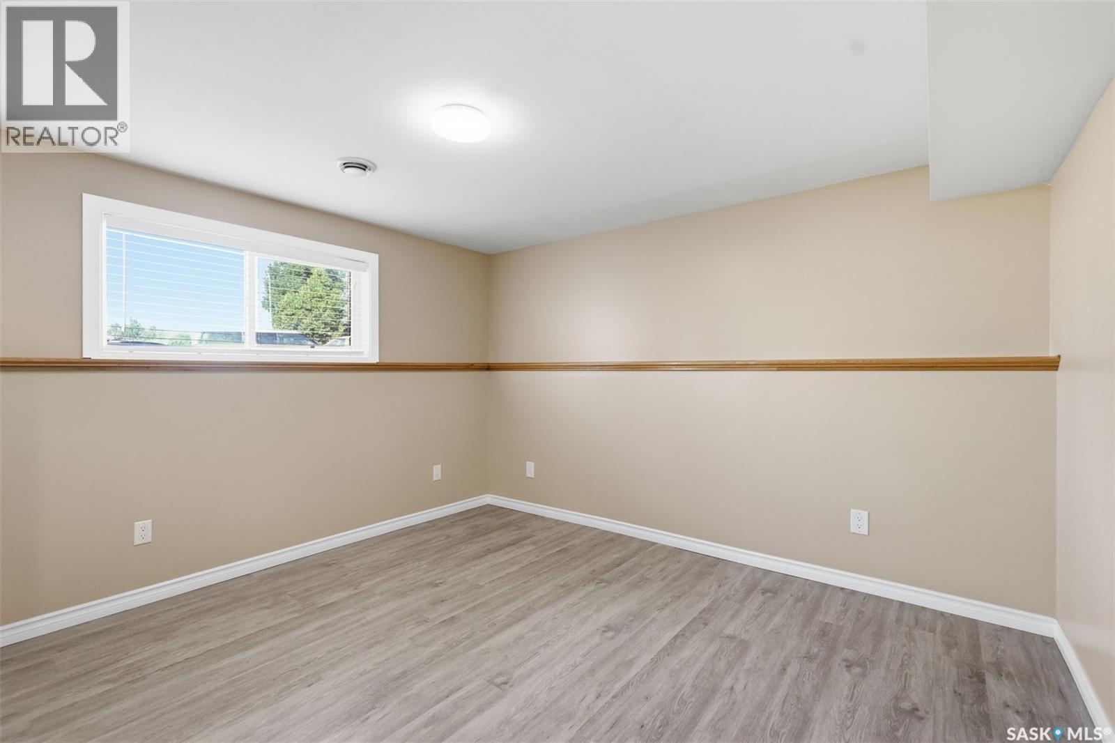 302 Nixon Crescent, Saskatoon, Saskatchewan  S7L 7G1 - Photo 37 - SK046816