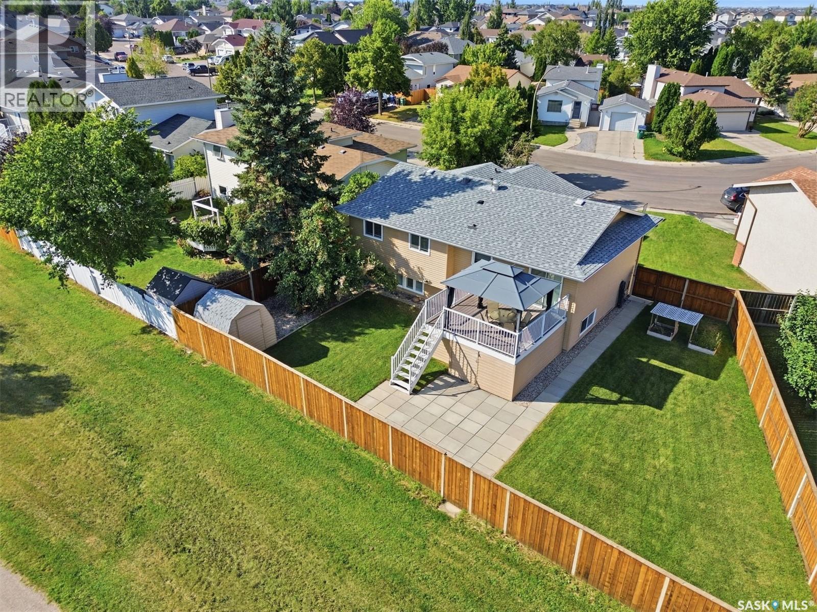 302 Nixon Crescent, Saskatoon, Saskatchewan  S7L 7G1 - Photo 7 - SK046816