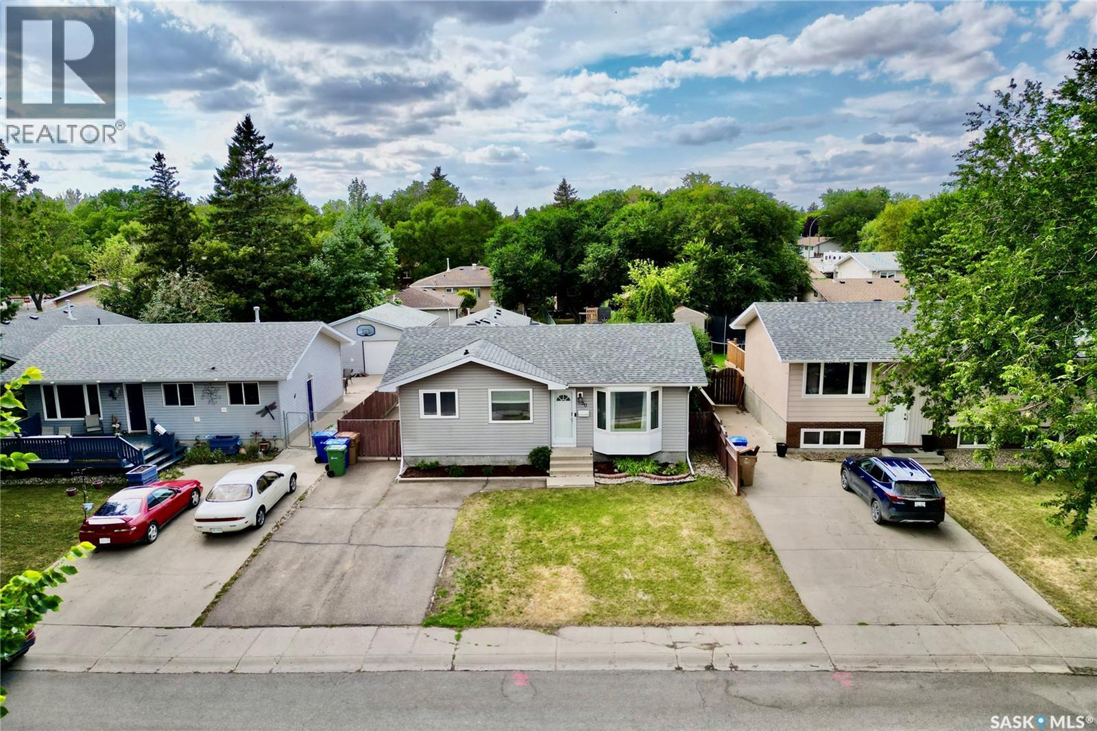 50 Markwell Drive, Regina, Saskatchewan  S4X 1K3 - Photo 1 - SK046801