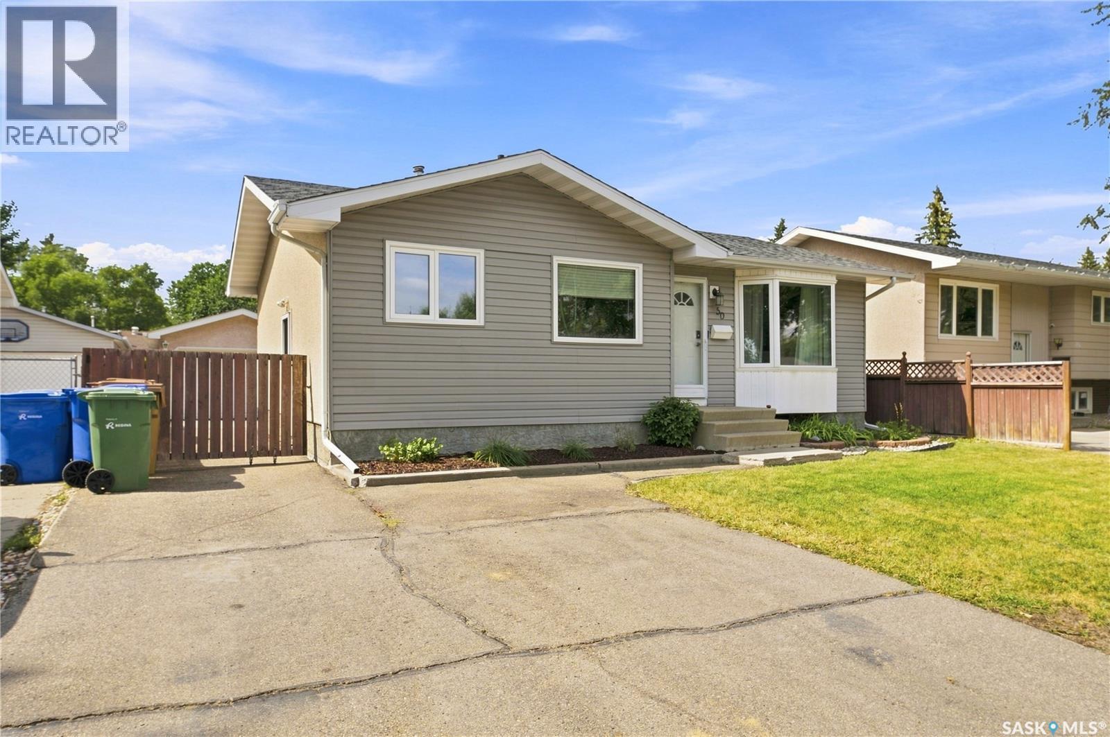 50 Markwell Drive, Regina, Saskatchewan  S4X 1K3 - Photo 2 - SK046801