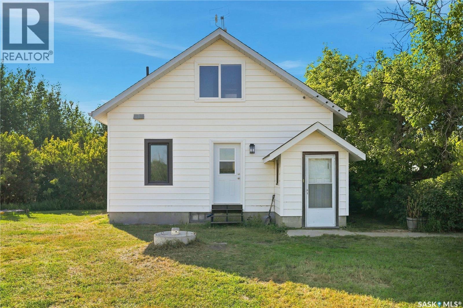 Grant Acreage, Langham, Saskatchewan  S0K 2L0 - Photo 1 - SK045973