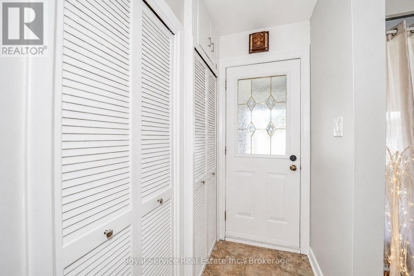 65 Combermere Drive, Toronto, Ontario  M3A 2W4 - Photo 6 - C13718762