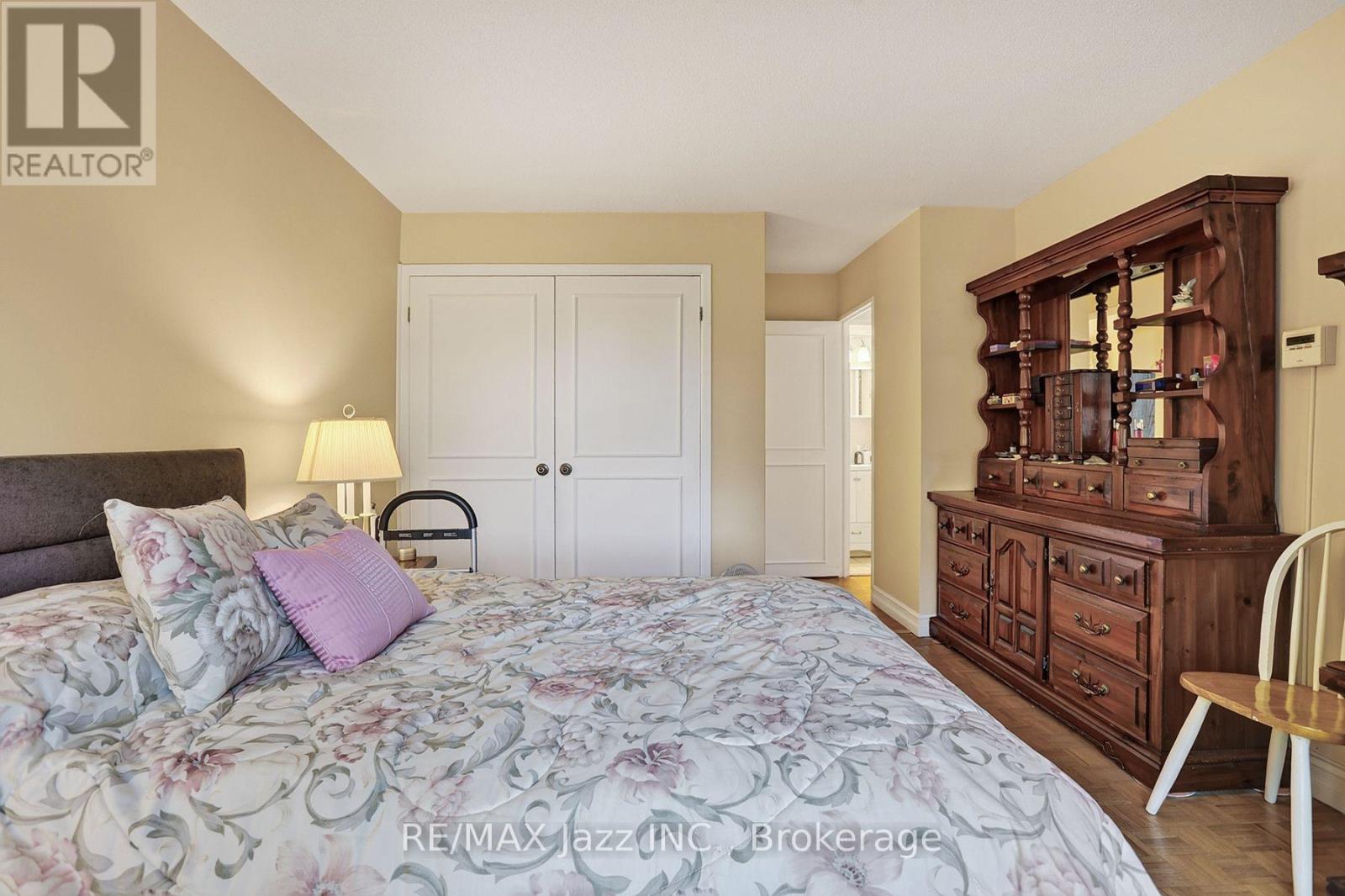 401 - 363 Simcoe Street N, Oshawa, Ontario  L1G 4T2 - Photo 27 - E13718748