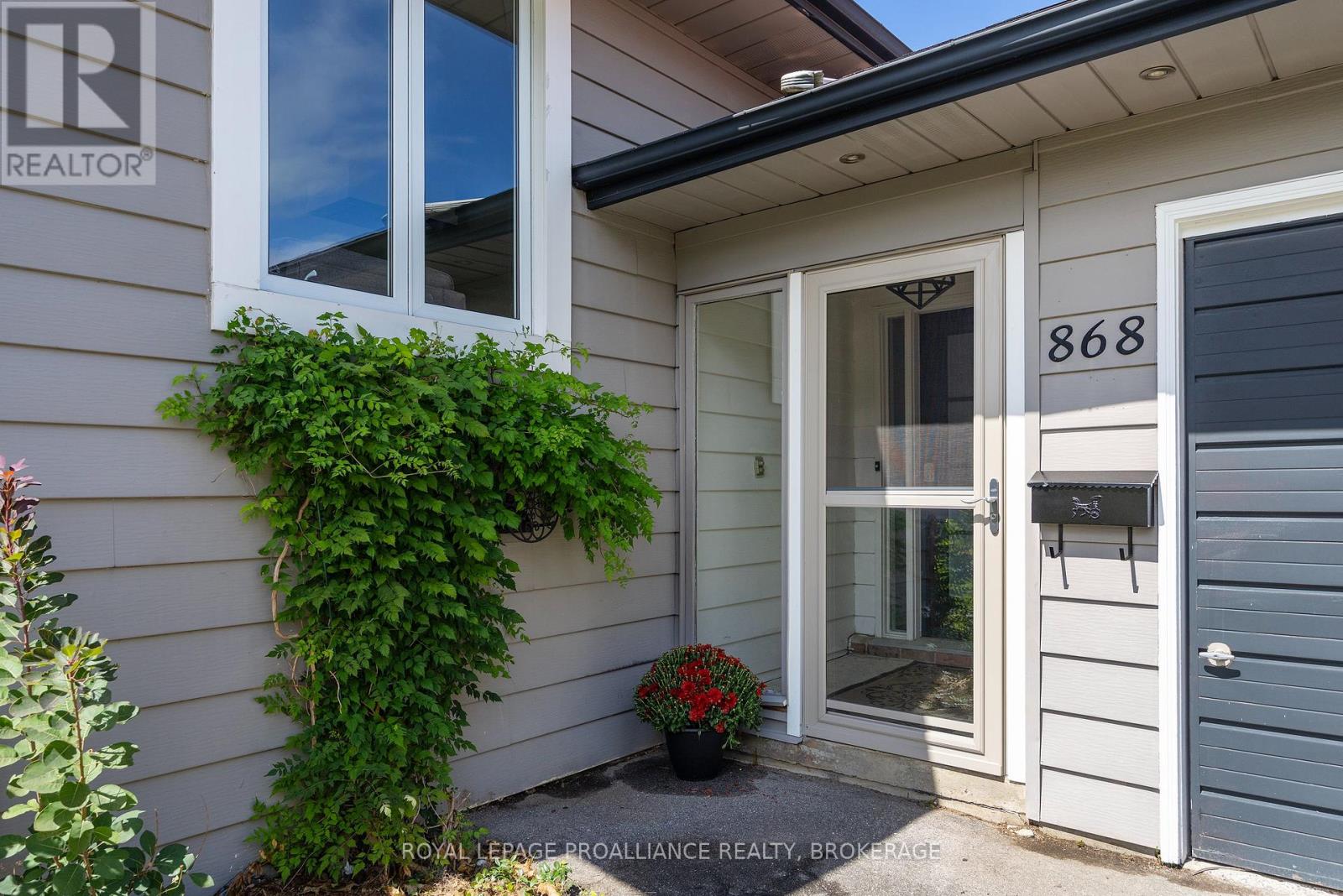 868 Allum Avenue, Kingston, Ontario  K7M 7A1 - Photo 3 - X13718736