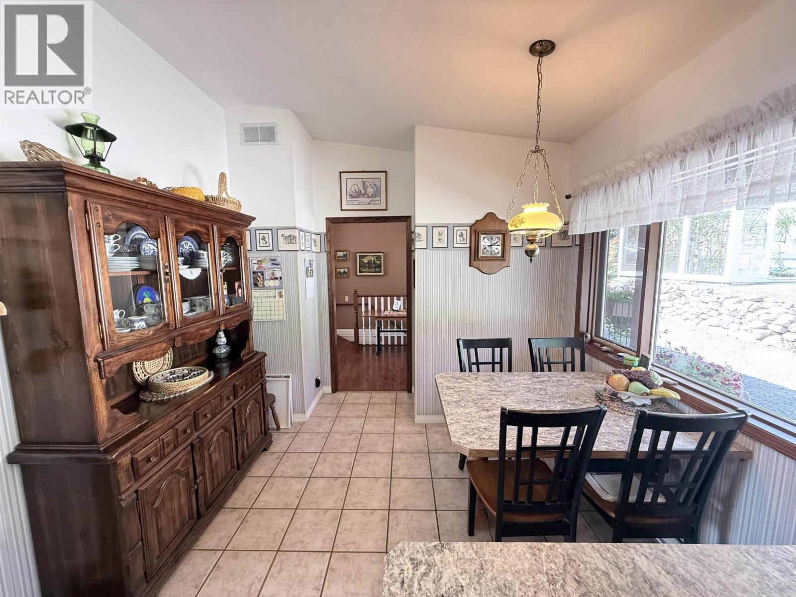 5790 Timothy Lake Road, Lac La Hache, British Columbia  V0K 1T0 - Photo 6 - R3155984