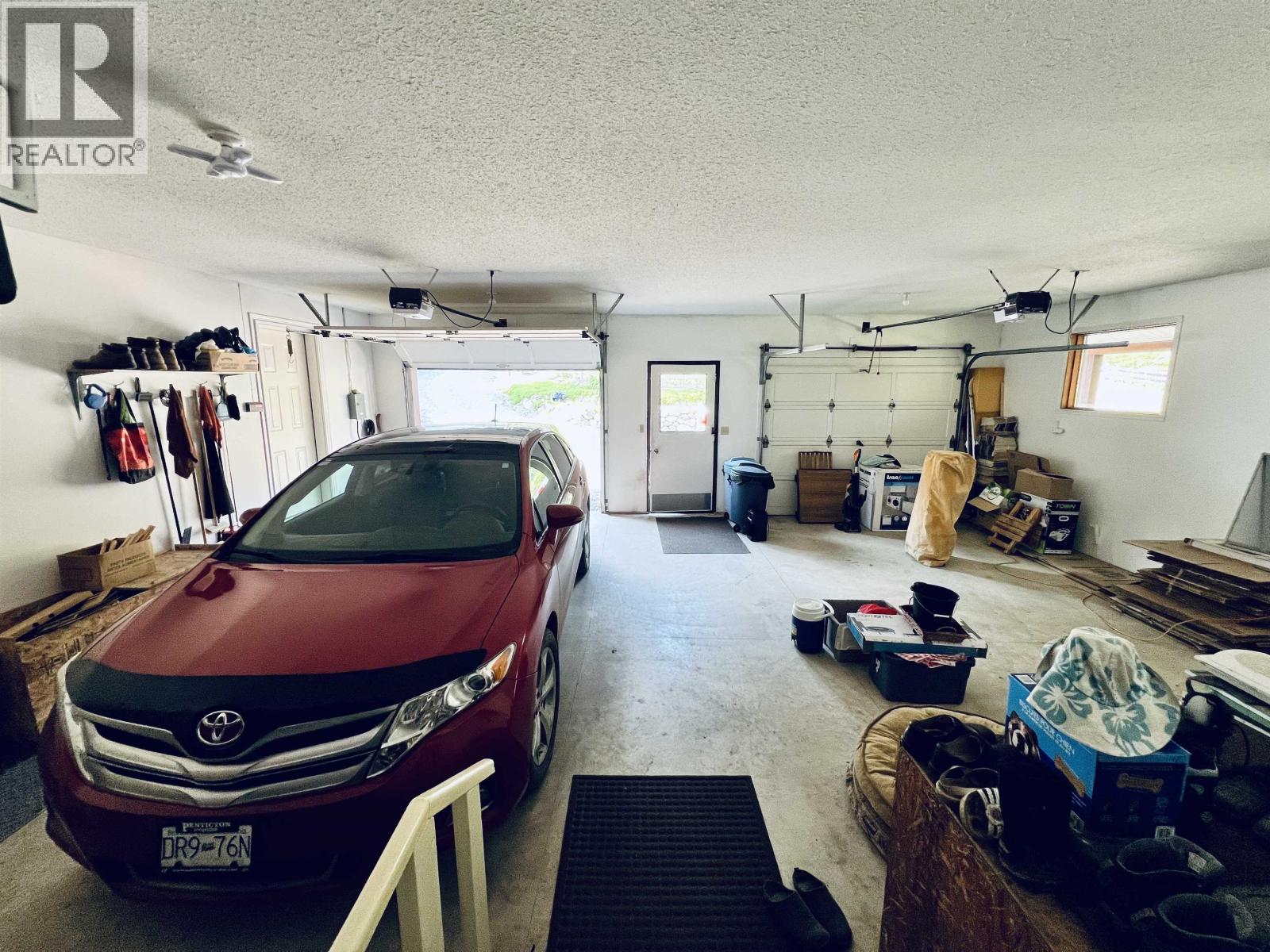 5790 Timothy Lake Road, Lac La Hache, British Columbia  V0K 1T0 - Photo 24 - R3155984