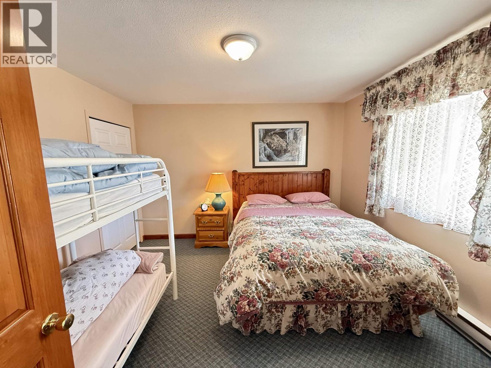 5790 Timothy Lake Road, Lac La Hache, British Columbia  V0K 1T0 - Photo 22 - R3155984