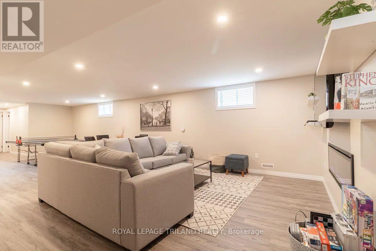 17 Village Gate, Lambton Shores, Ontario  N0M 1T0 - Photo 21 - X13718814
