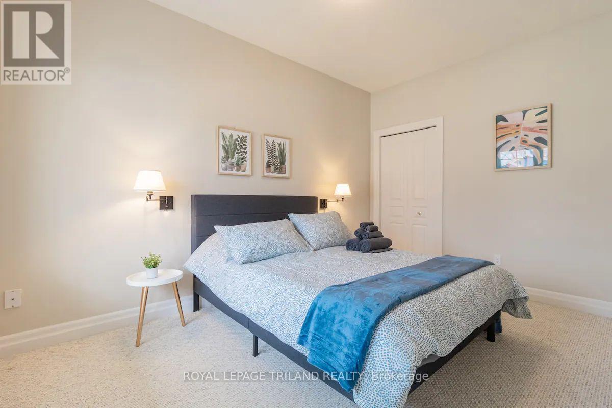 17 Village Gate, Lambton Shores, Ontario  N0M 1T0 - Photo 25 - X13718814