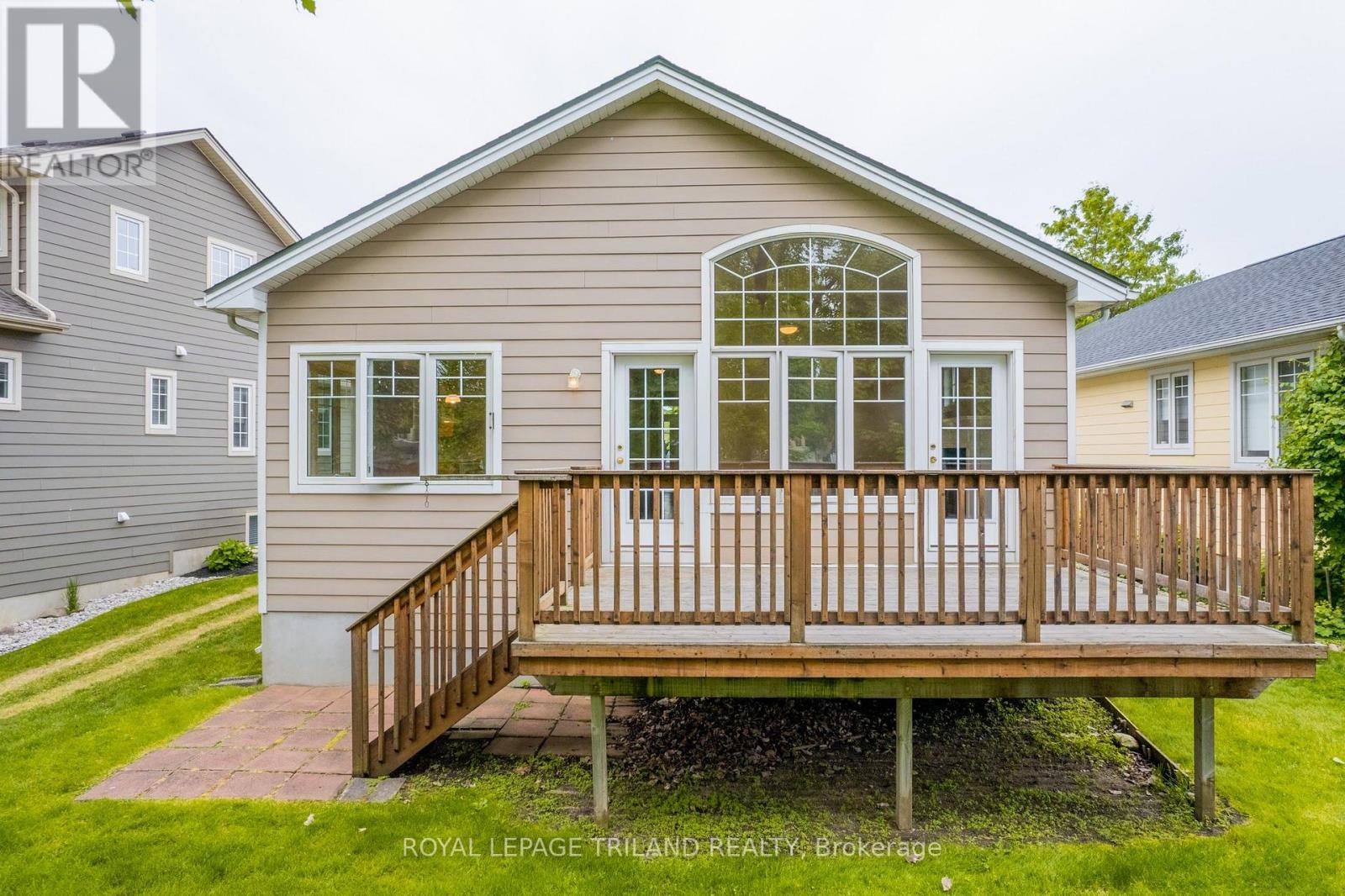 17 Village Gate, Lambton Shores, Ontario  N0M 1T0 - Photo 31 - X13718814