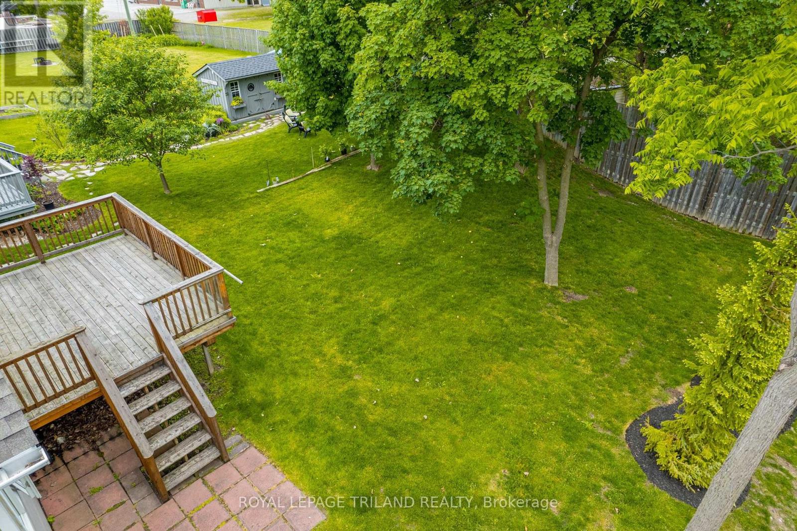17 Village Gate, Lambton Shores, Ontario  N0M 1T0 - Photo 39 - X13718814