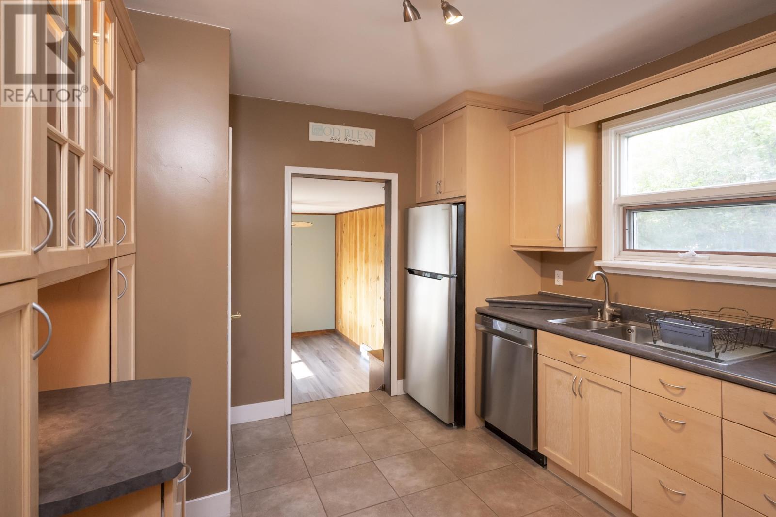 2219 Arthur St E, Thunder Bay, Ontario  P7E 5P3 - Photo 7 - TB2602546