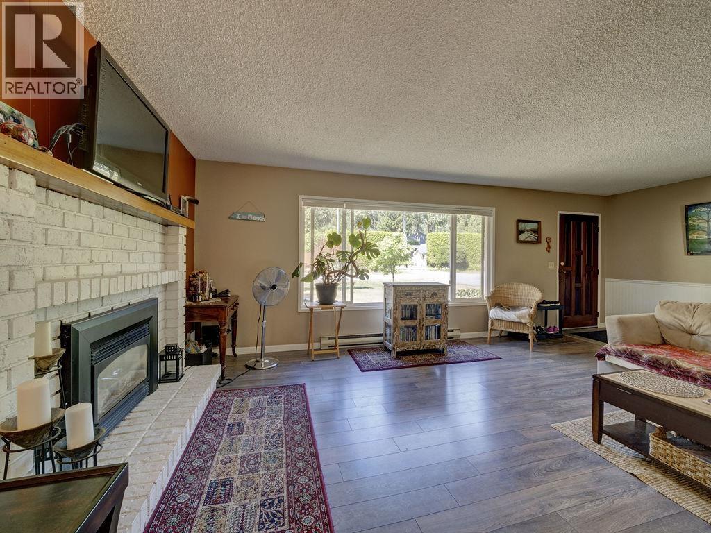 3367 Richards Road, Roberts Creek, British Columbia  V0N 2W2 - Photo 7 - R3150491