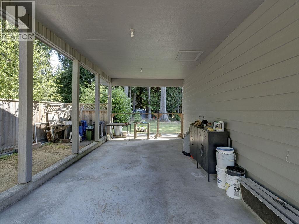 3367 Richards Road, Roberts Creek, British Columbia  V0N 2W2 - Photo 25 - R3150491