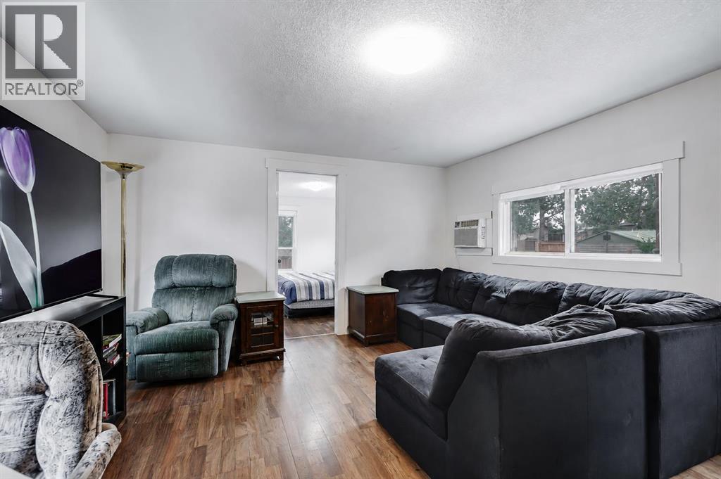 56 Spring Dale Circle Se, Airdrie, Alberta T4A 1p2 - Photo 5 - A2337919