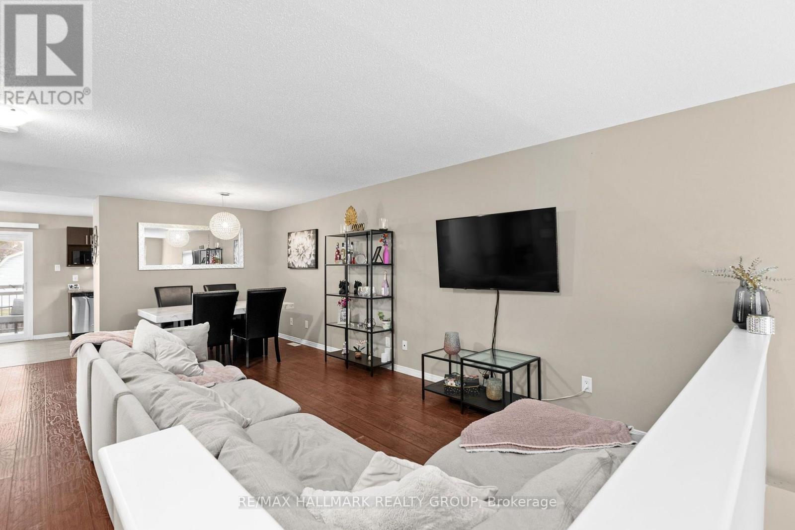 358 Galston Private, Ottawa, Ontario  K1W 0G3 - Photo 9 - X13718714