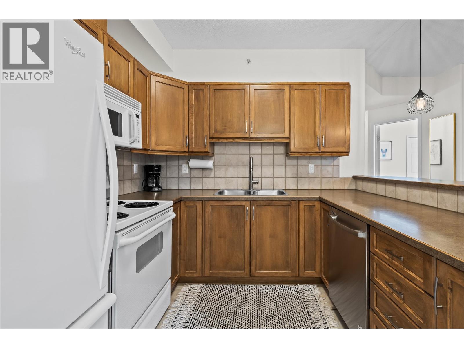 1128 Sunset Drive Unit# 1404, Kelowna, British Columbia  V1Y 9W7 - Photo 7 - 10397934