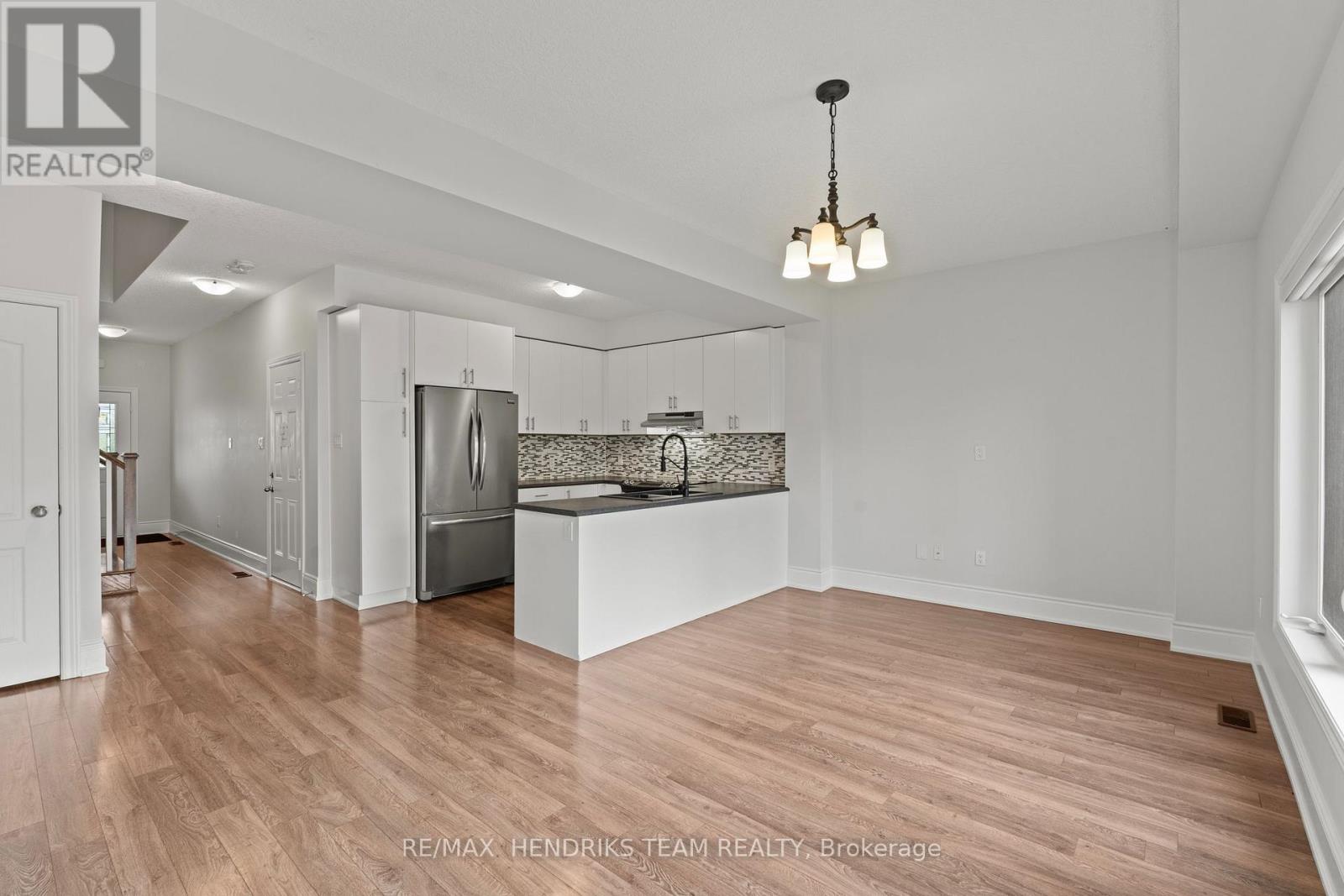 35 Sunset Way, Thorold, Ontario  L0S 1A0 - Photo 11 - X13718656