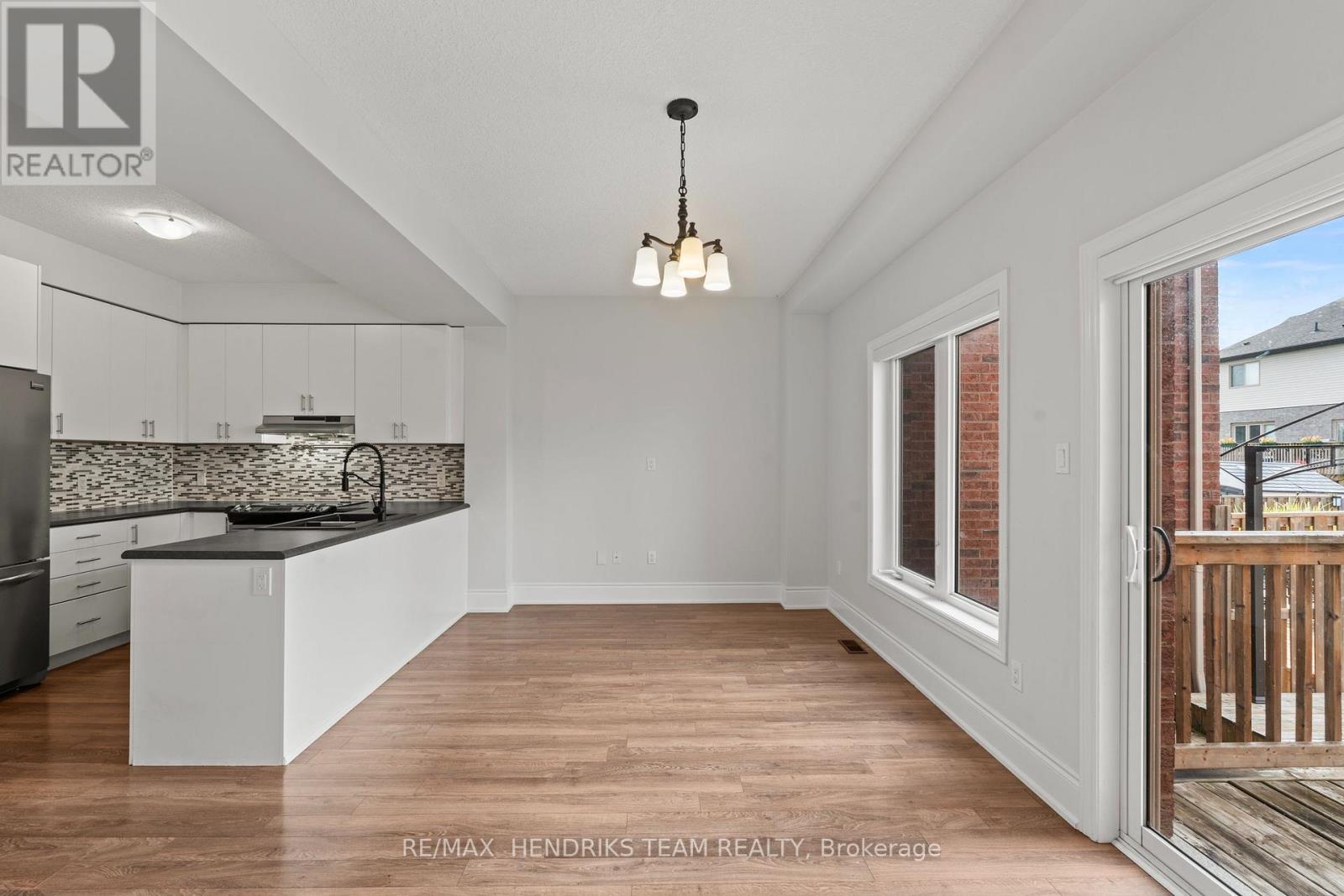 35 Sunset Way, Thorold, Ontario  L0S 1A0 - Photo 12 - X13718656