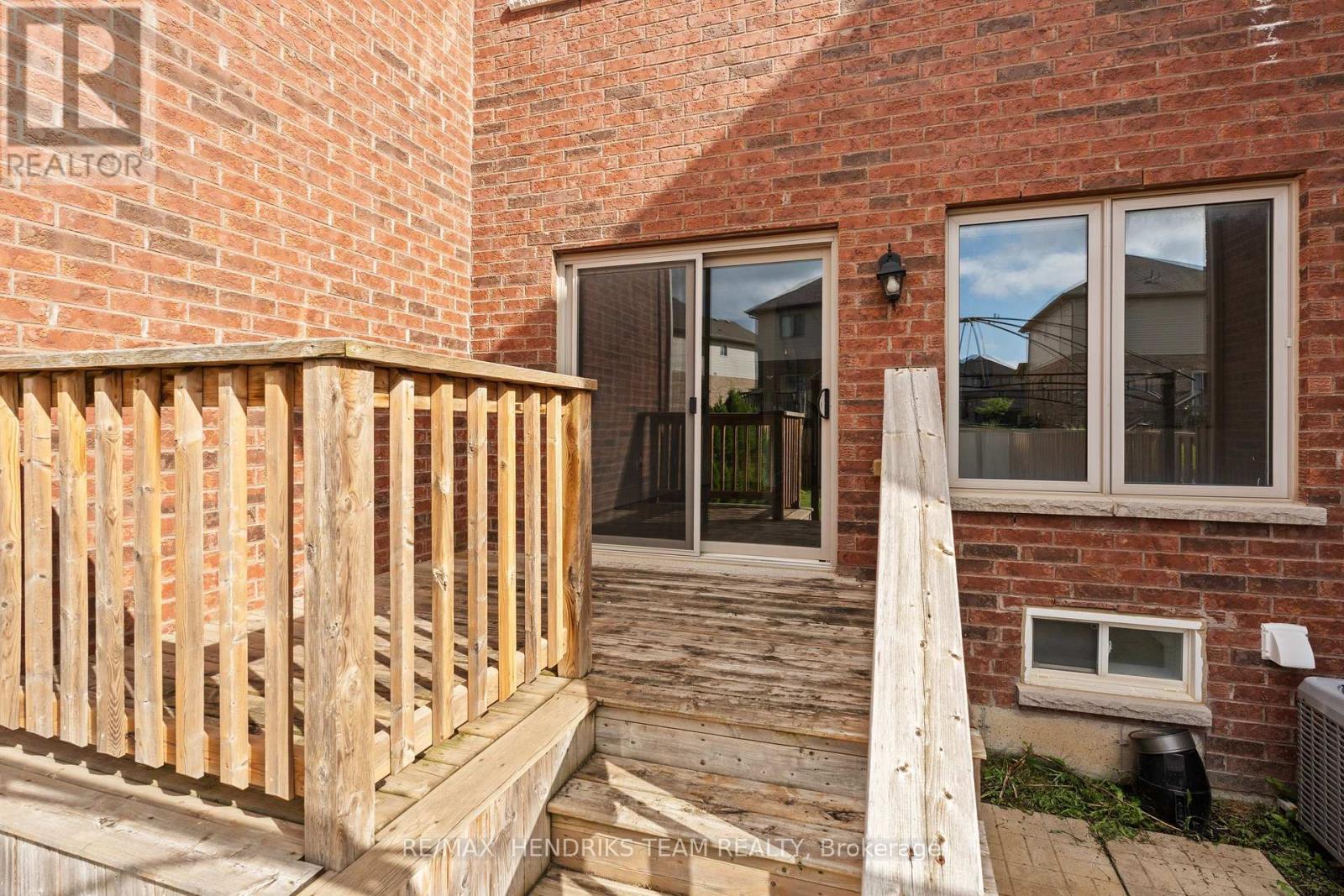 35 Sunset Way, Thorold, Ontario  L0S 1A0 - Photo 34 - X13718656
