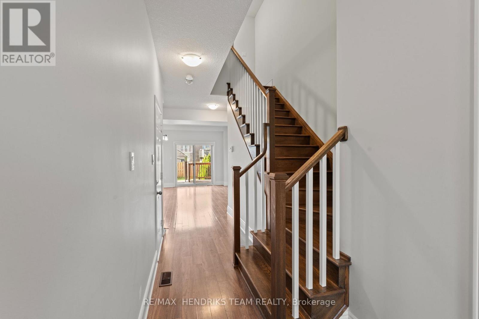 35 Sunset Way, Thorold, Ontario  L0S 1A0 - Photo 6 - X13718656