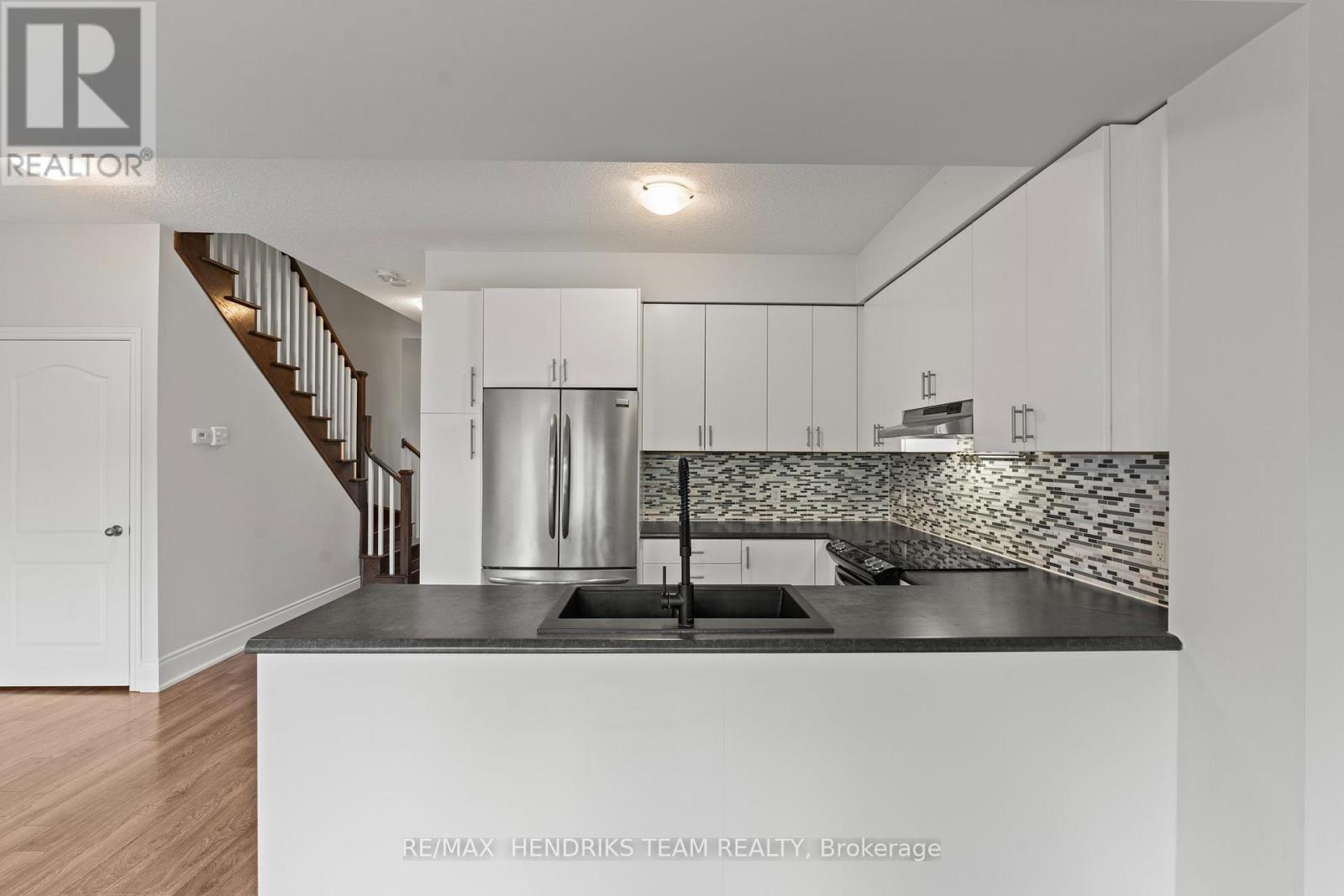 35 Sunset Way, Thorold, Ontario  L0S 1A0 - Photo 9 - X13718656