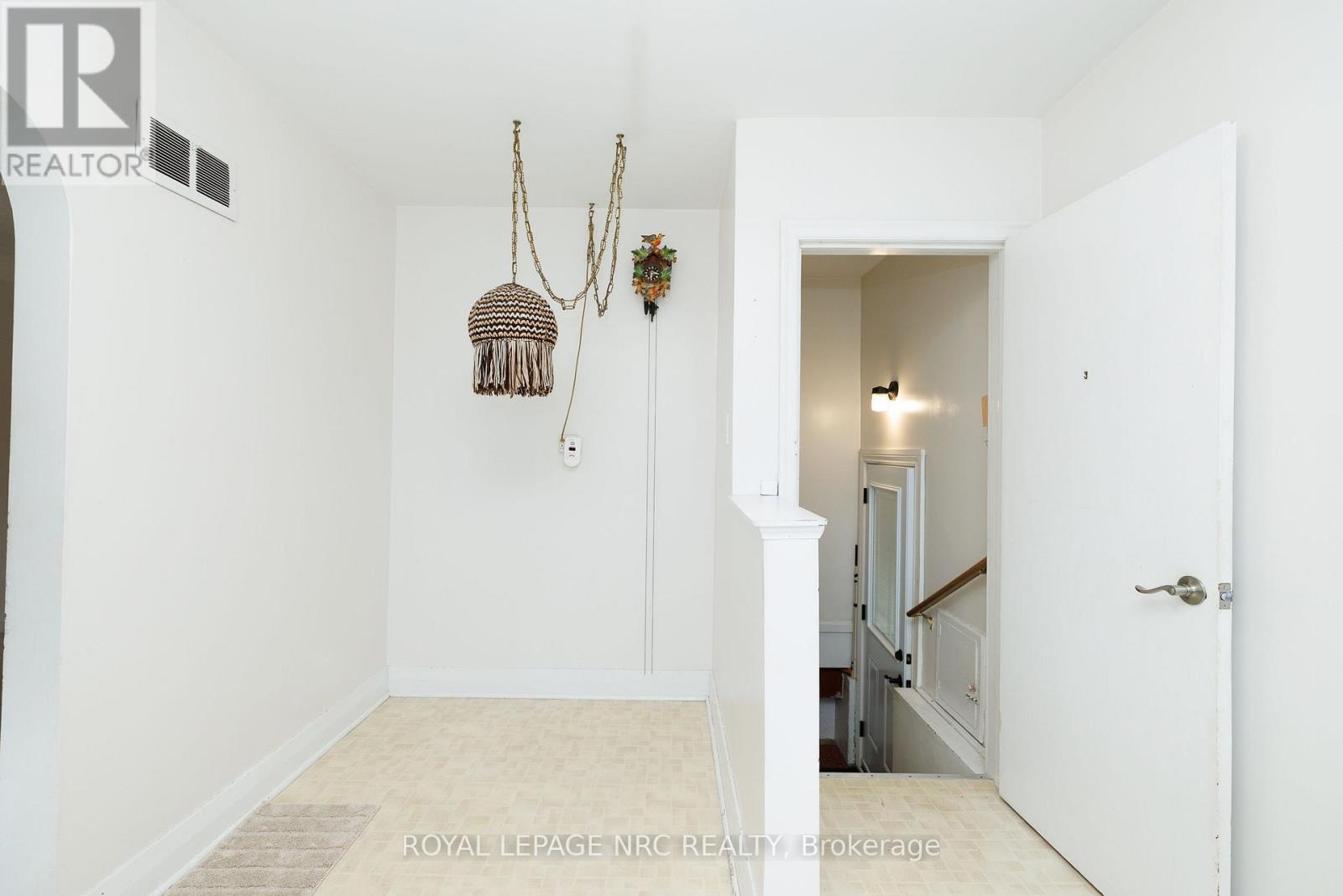 276 Glenridge Avenue, St. Catharines, Ontario  L2T 3K4 - Photo 12 - X13718746