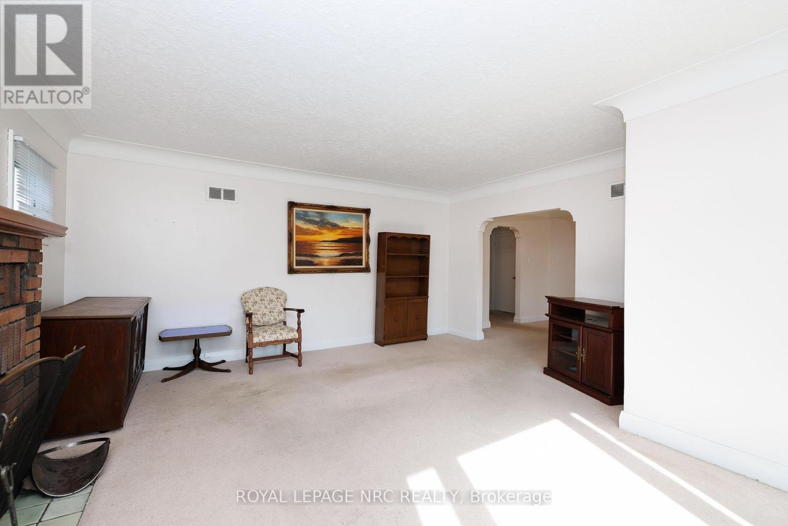 276 Glenridge Avenue, St. Catharines, Ontario  L2T 3K4 - Photo 5 - X13718746