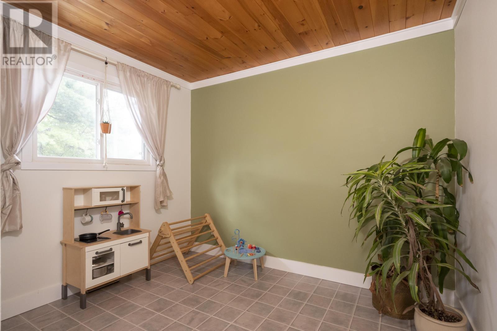 262 Theresa St, Thunder Bay, Ontario  P7A 5P9 - Photo 30 - TB2602552