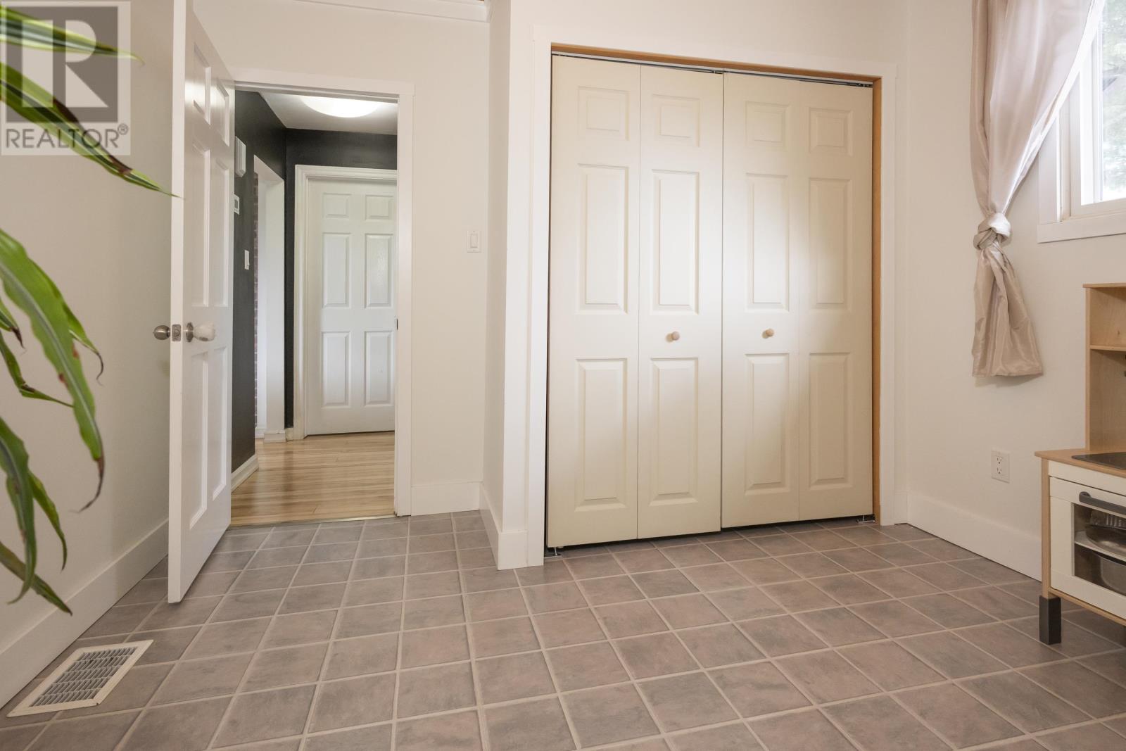 262 Theresa St, Thunder Bay, Ontario  P7A 5P9 - Photo 31 - TB2602552