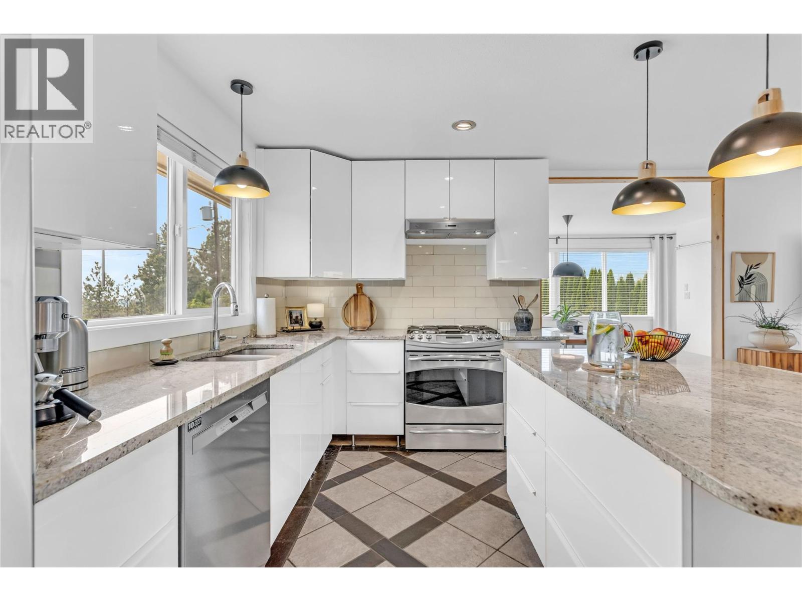 2232 Witt Road, West Kelowna, British Columbia  V4T 2C5 - Photo 10 - 10398729