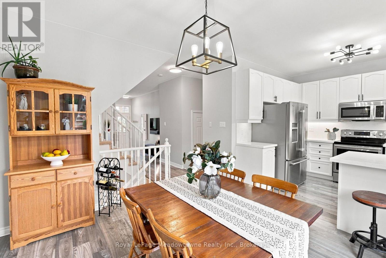140 Laurendale Avenue, Georgina, Ontario  L4P 0C6 - Photo 13 - N13718820