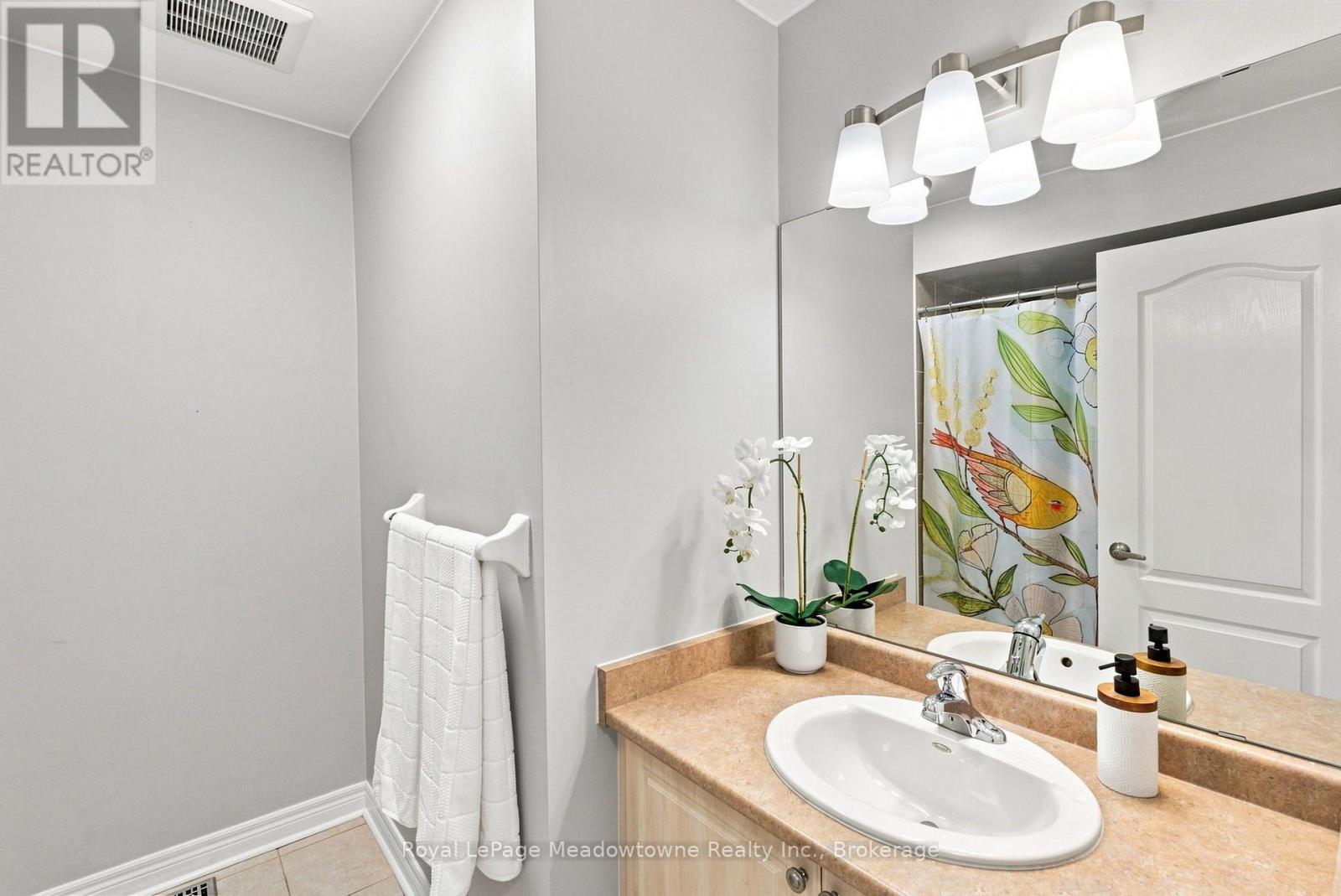 140 Laurendale Avenue, Georgina, Ontario  L4P 0C6 - Photo 22 - N13718820