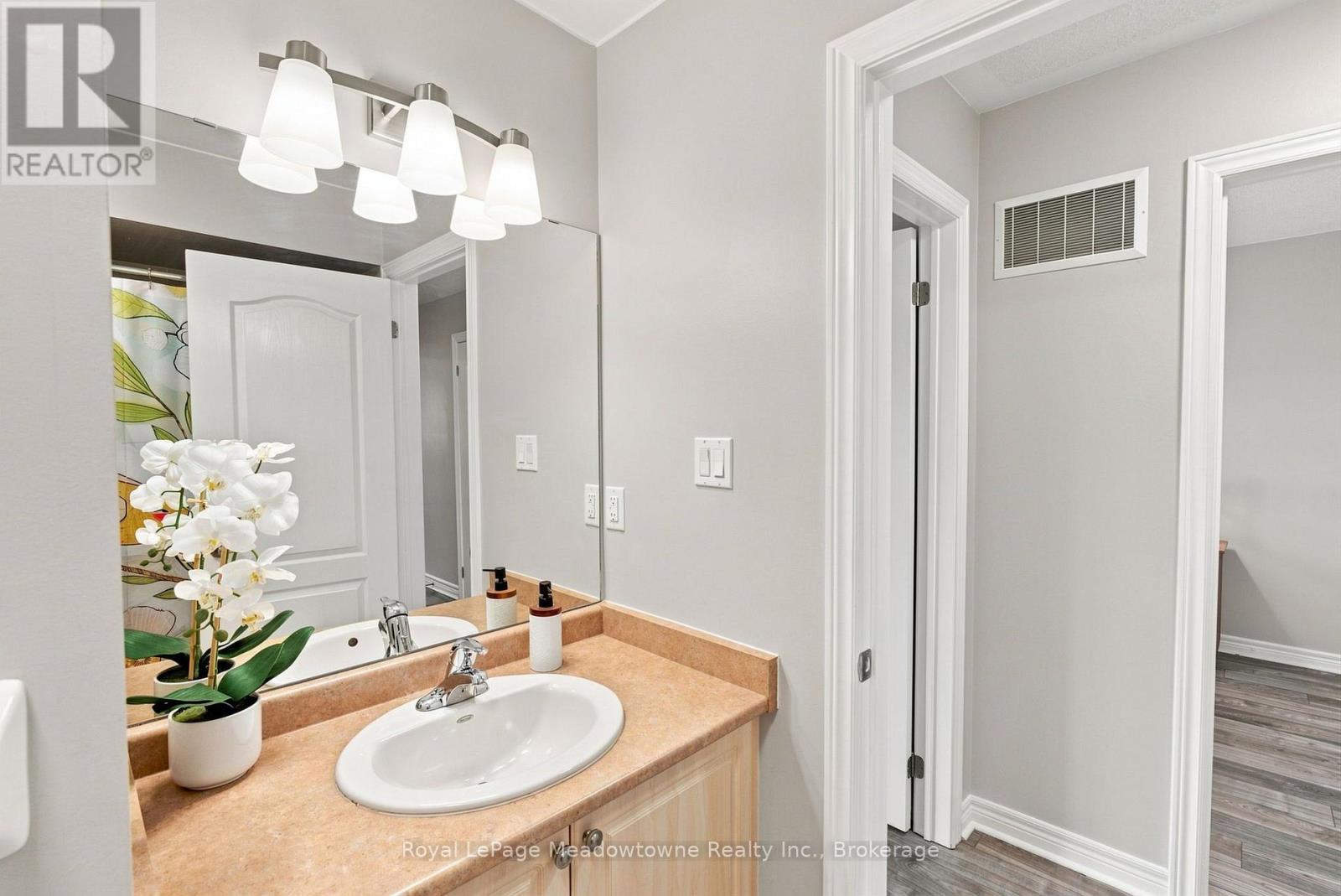 140 Laurendale Avenue, Georgina, Ontario  L4P 0C6 - Photo 23 - N13718820
