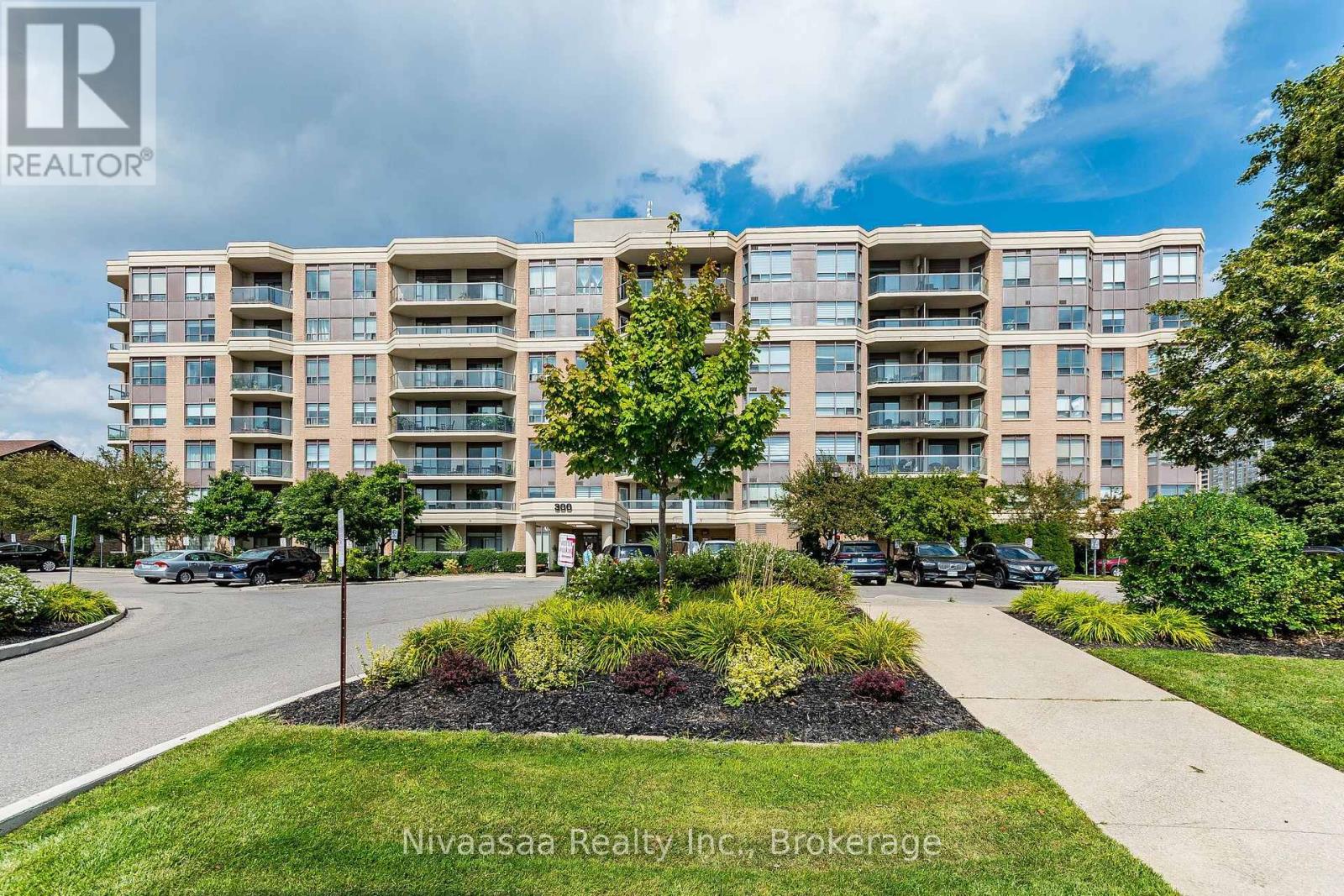 514 - 300 RAY LAWSON BOULEVARD, Brampton, Ontario