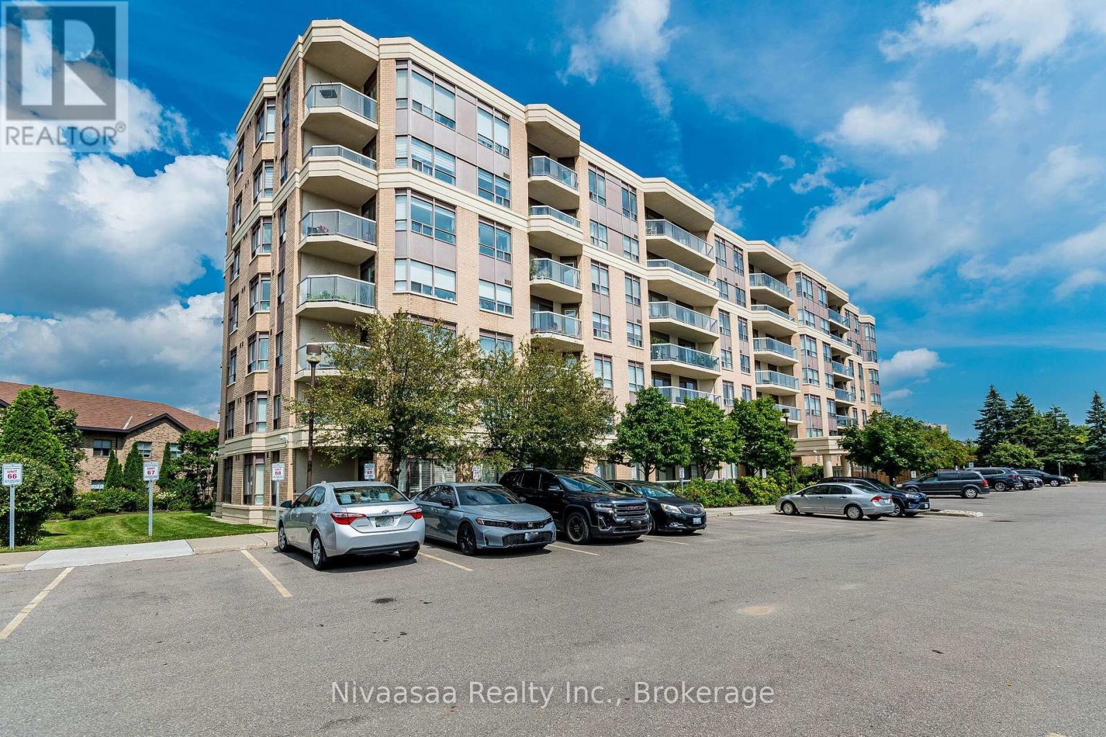 514 - 300 Ray Lawson Boulevard, Brampton, Ontario  L6Y 5H5 - Photo 2 - W13718800