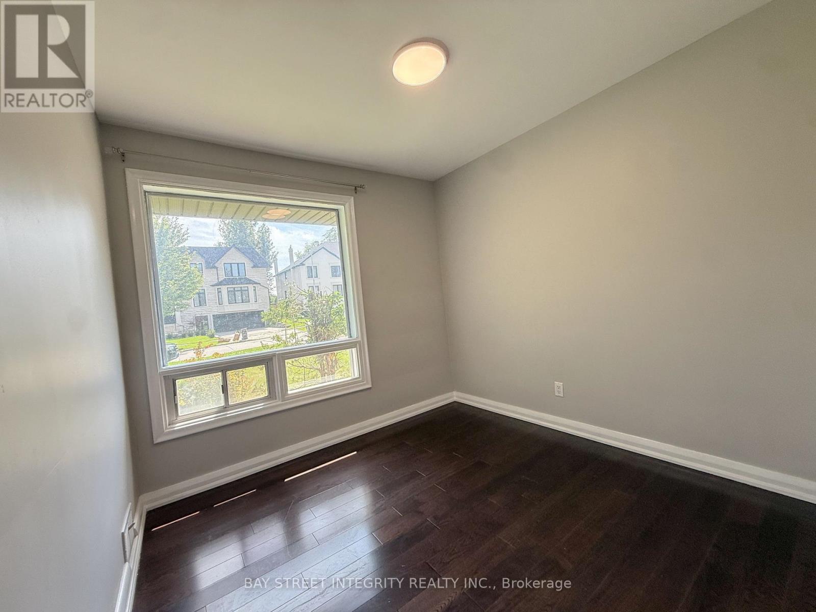 Upper - 40 Rippleton Road, Toronto, Ontario  M3B 1H6 - Photo 12 - C13718624