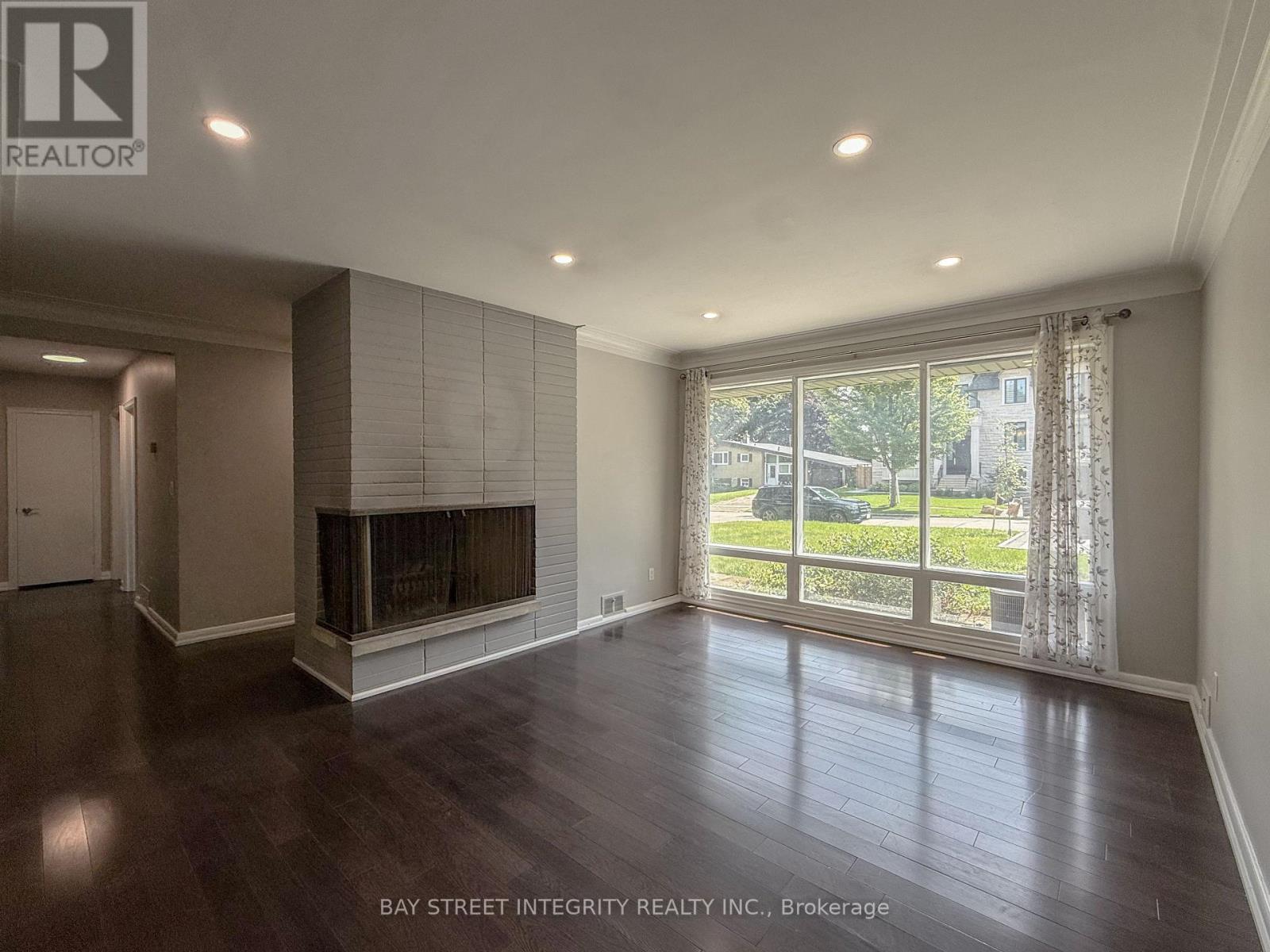 Upper - 40 Rippleton Road, Toronto, Ontario  M3B 1H6 - Photo 4 - C13718624