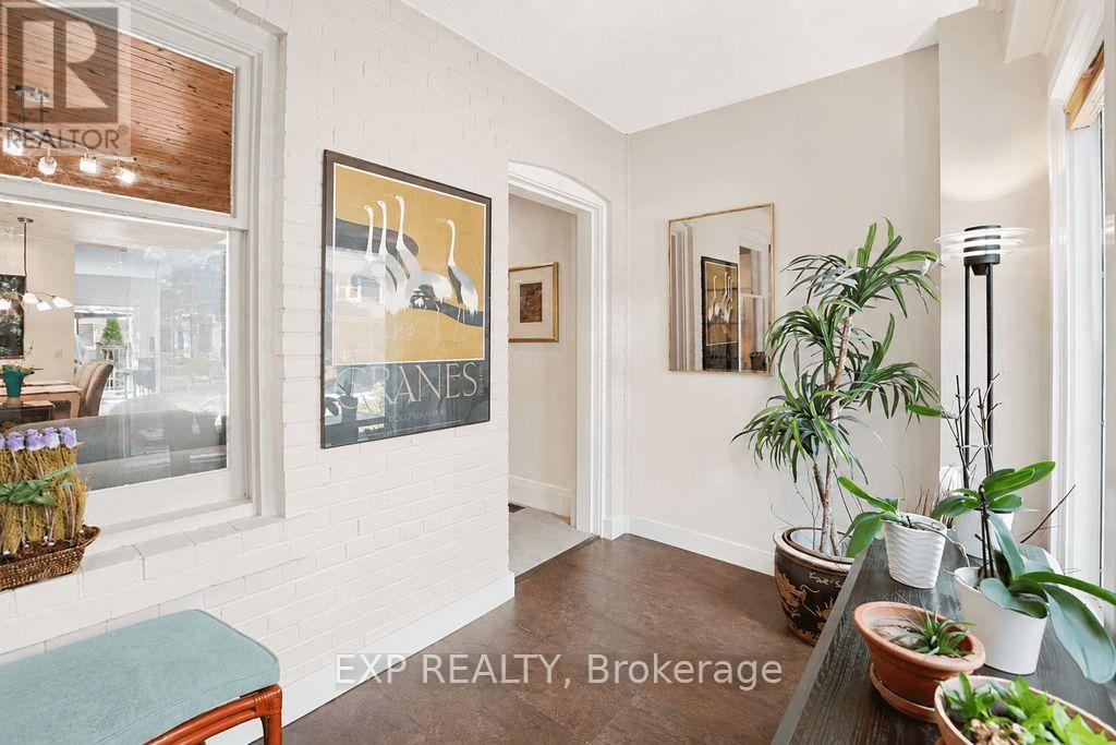 379 Davisville Avenue, Toronto, Ontario  M4S 1H4 - Photo 13 - C13718632
