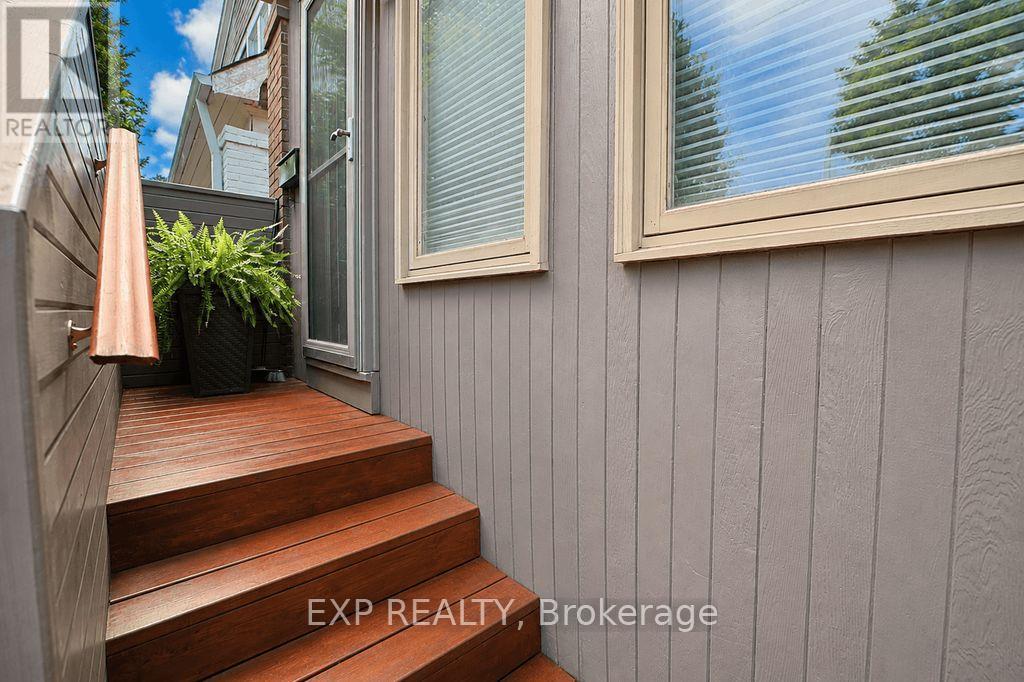 379 Davisville Avenue, Toronto, Ontario  M4S 1H4 - Photo 2 - C13718632