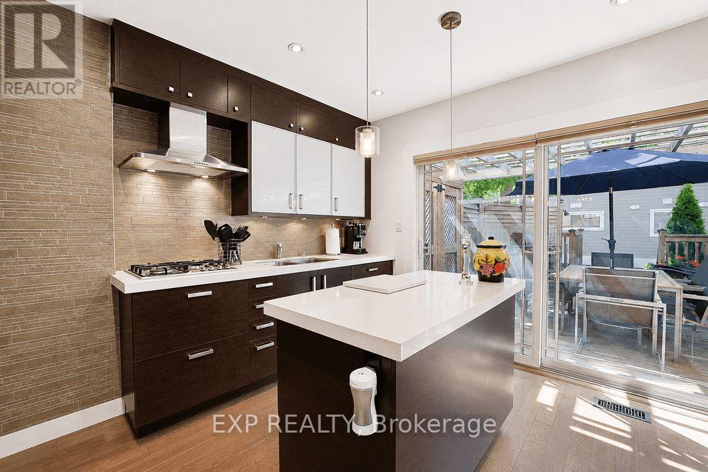 379 Davisville Avenue, Toronto, Ontario  M4S 1H4 - Photo 22 - C13718632
