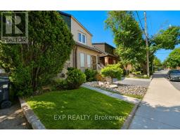 379 DAVISVILLE AVENUE, Toronto, Ontario
