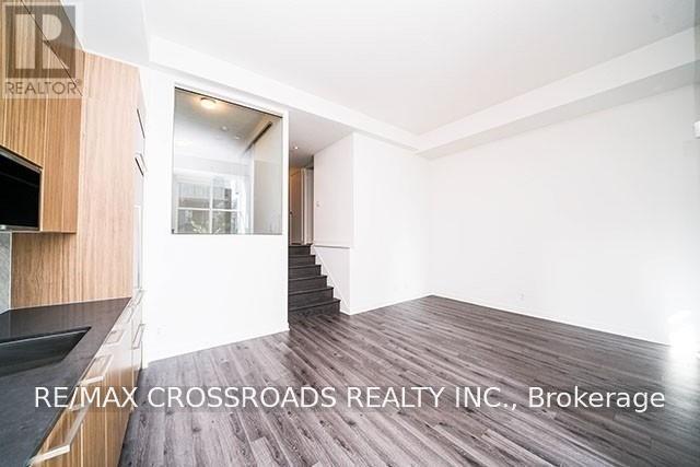 Th05 - 58 Queens Wharf Road, Toronto, Ontario  M5V 0J9 - Photo 6 - C13718684