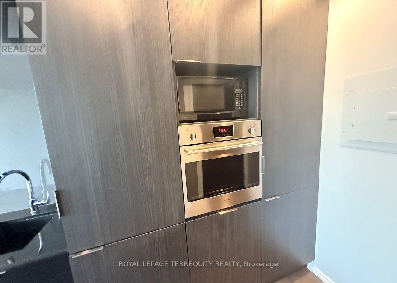2704 - 70 Temperance Street, Toronto, Ontario  M5H 0B1 - Photo 6 - C13718848