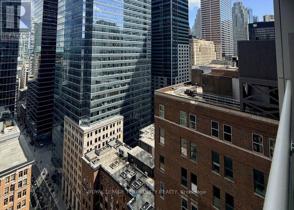 2704 - 70 Temperance Street, Toronto, Ontario  M5H 0B1 - Photo 9 - C13718848