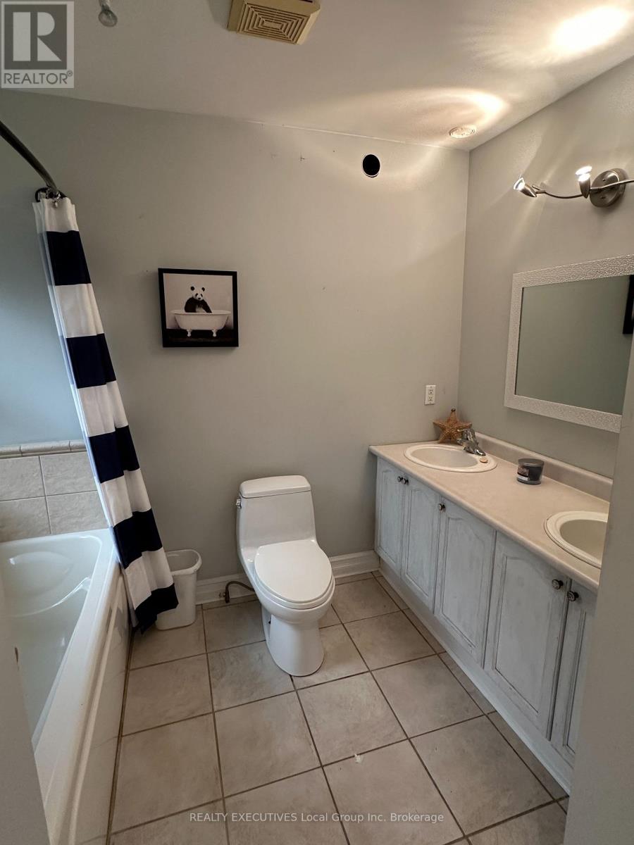 348 Halls Road E, Magnetawan, Ontario  P0A 1P0 - Photo 11 - X13718738